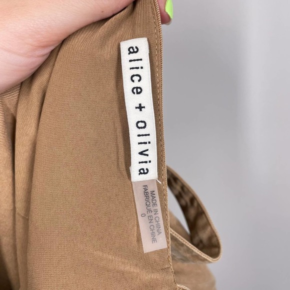 ALICE + OLIVIA Tiana Button Front Patch Pocket Jumpsuit 0 - Picture 13 of 13